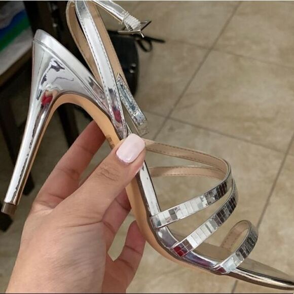 NINA CHELAN SANDAL in Silver Mirror - Picture 7 of 8